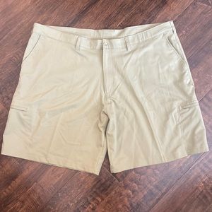 Men’s Champion Khaki Shorts NWOT